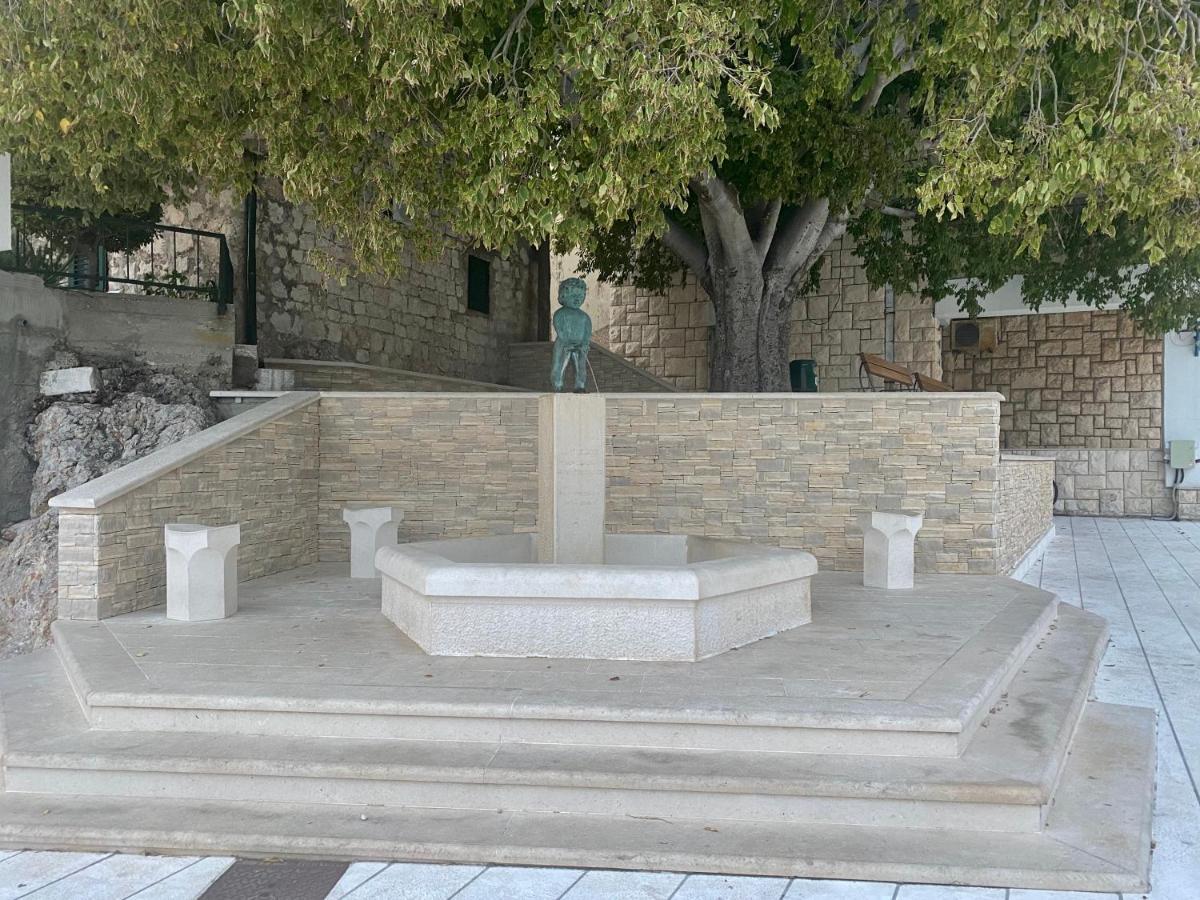Apartments Grozdana Gradac  Luaran gambar