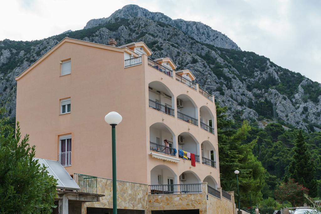 Apartments Grozdana Gradac  Luaran gambar
